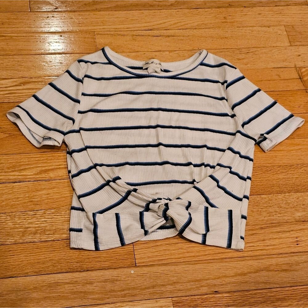 Gaze Stripe Cropped Top with front knot. Size S. Excellent Condition!